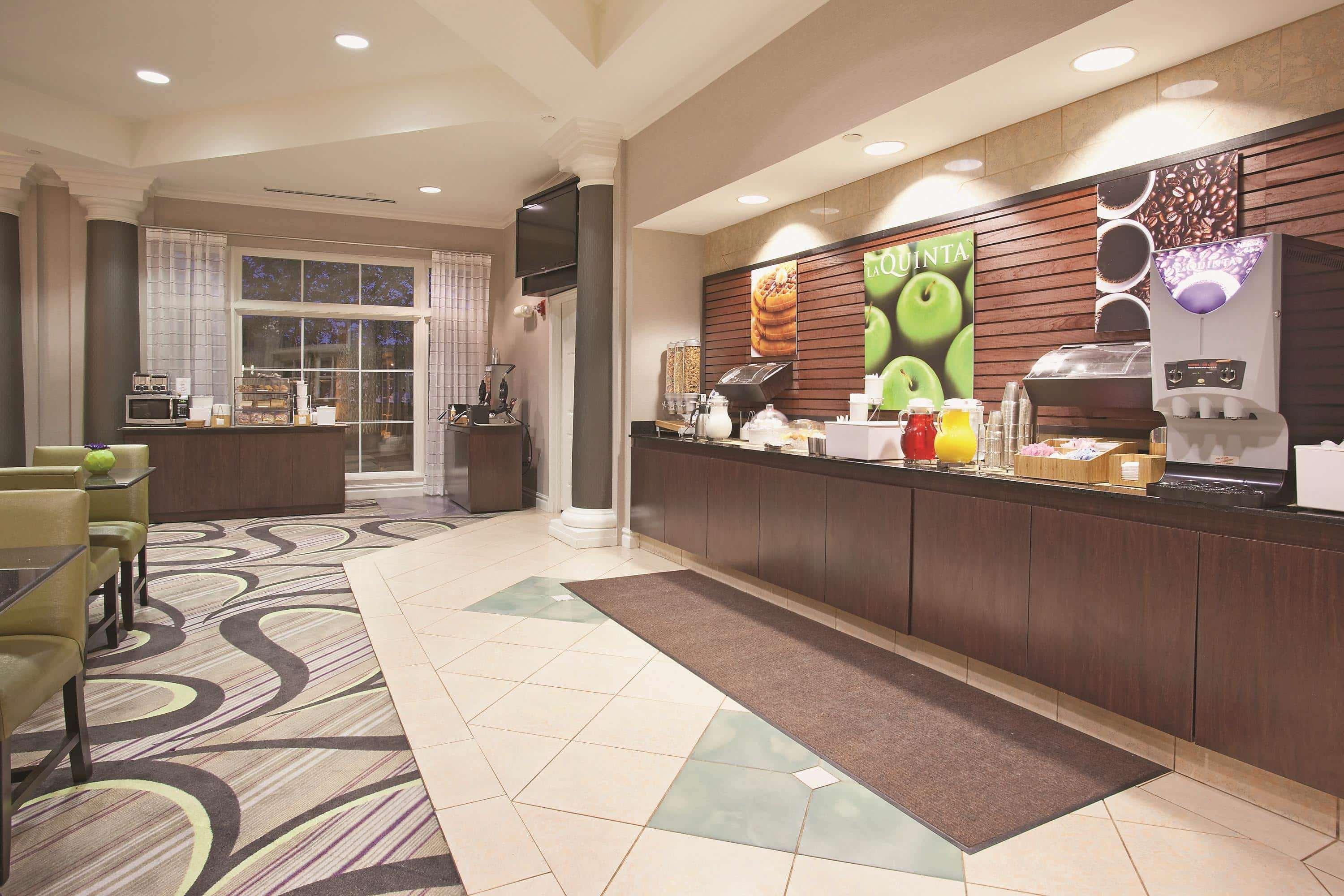 La Quinta By Wyndham Pueblo Exterior foto