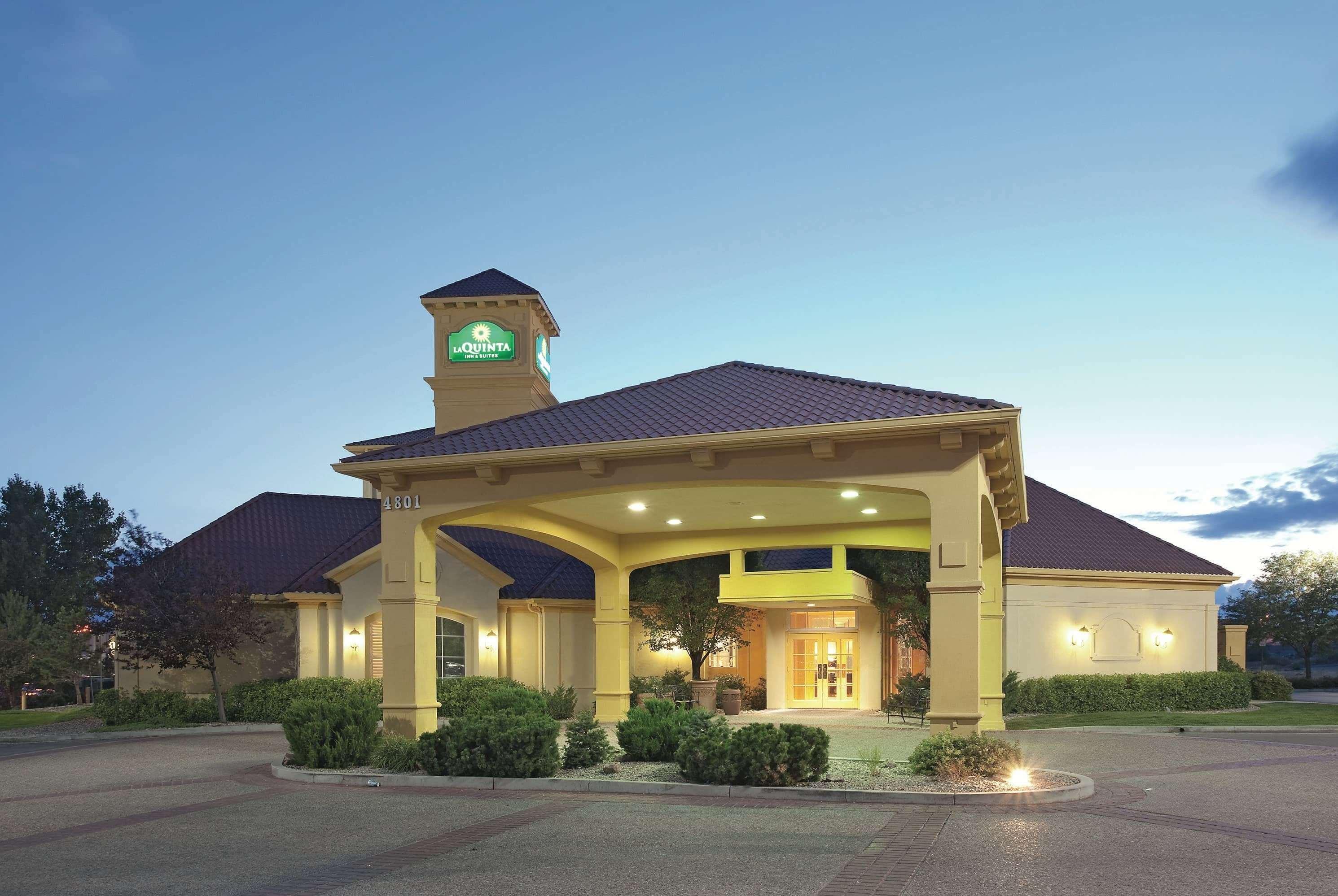 La Quinta By Wyndham Pueblo Exterior foto