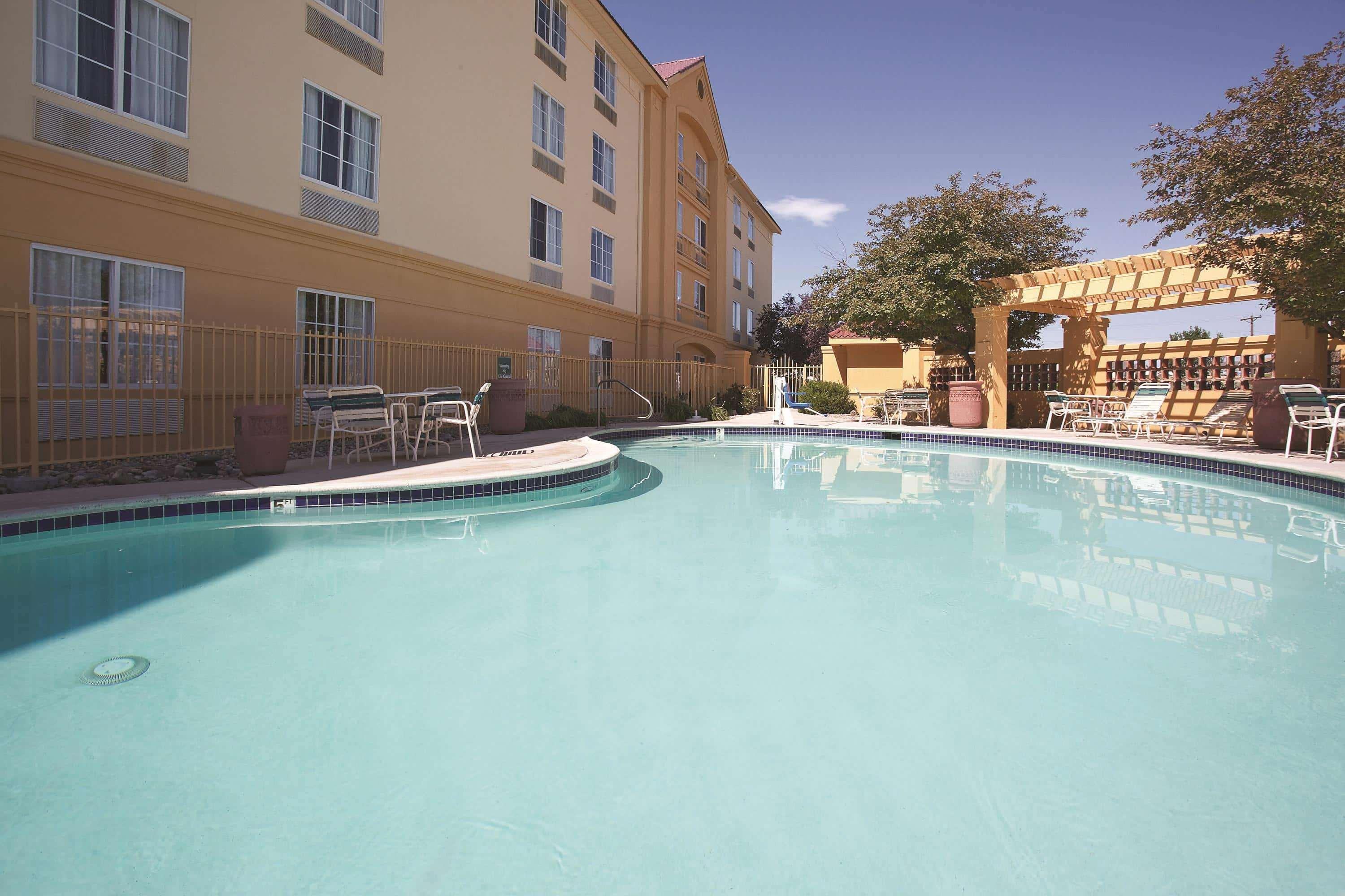 La Quinta By Wyndham Pueblo Exterior foto